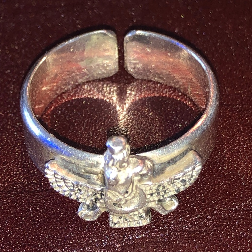 Ring - Picture 2 of 4